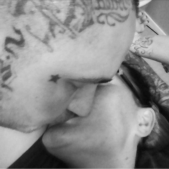 Meet your Posher, Sasha - Picture 1 of 1